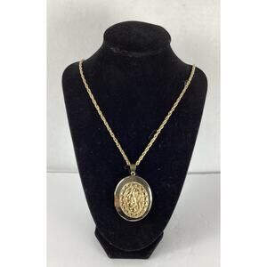 Sarah Coventry Gold Oval Pendant Necklace